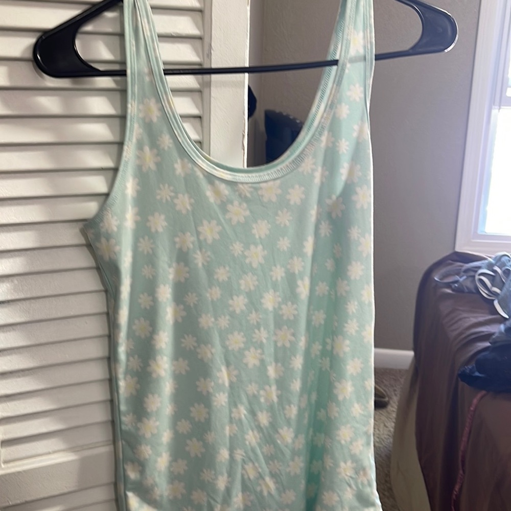 Regular strap, NoBo size Medium, light blue with white daisies print